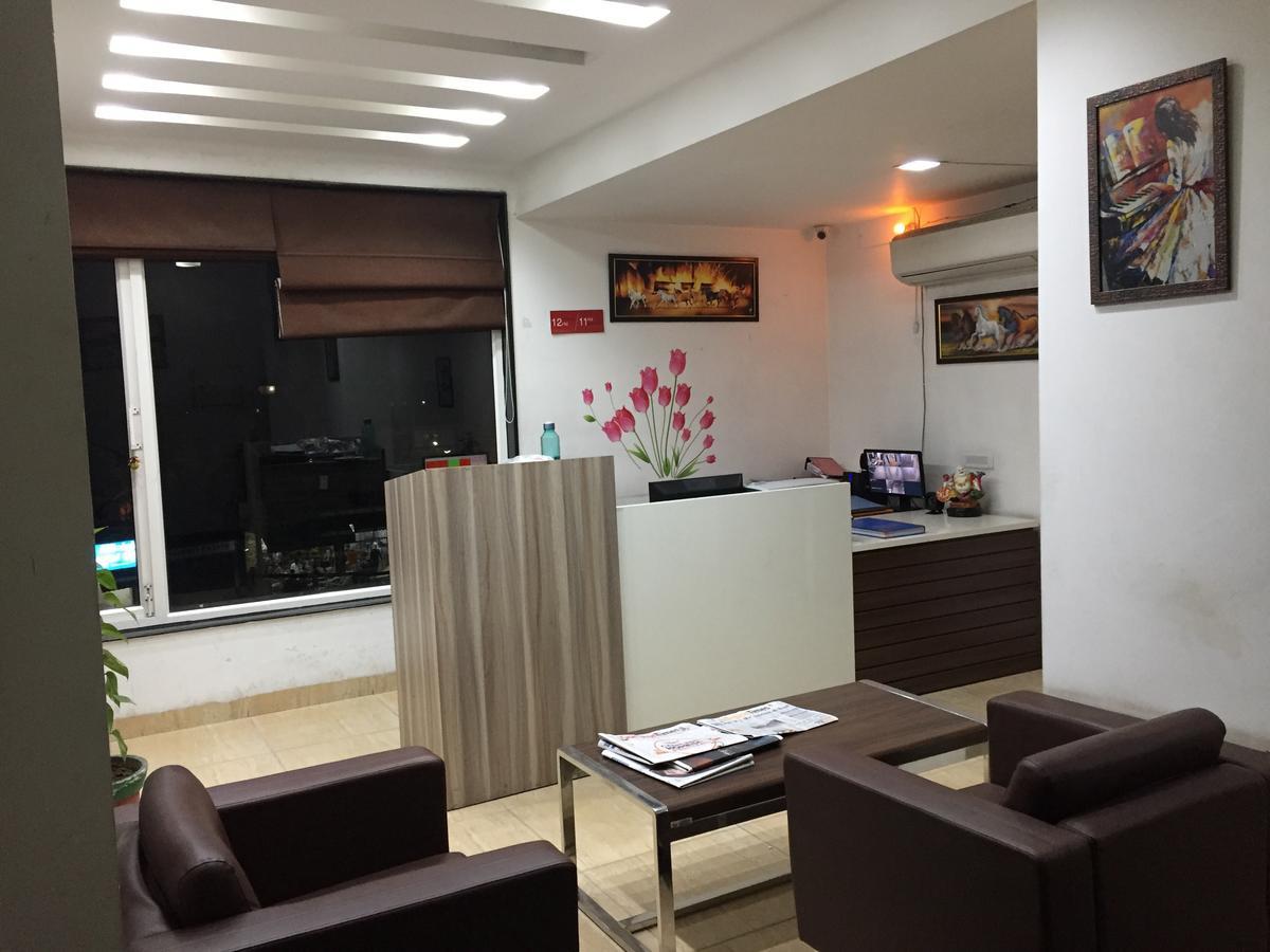 גורגאון Cyber Inn מראה חיצוני תמונה